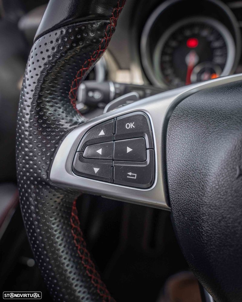 Mercedes-Benz GLA 220 d - 29