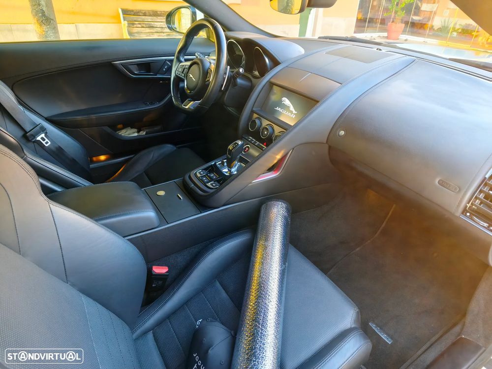 Jaguar F-Type - 6
