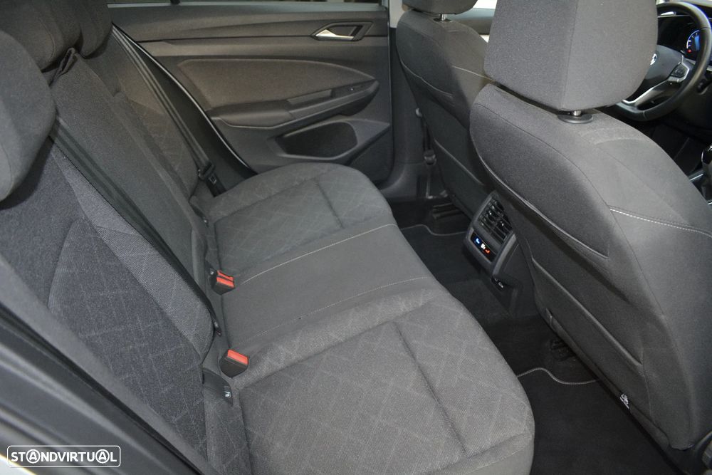 VW Golf 1.0 TSI Life - 19