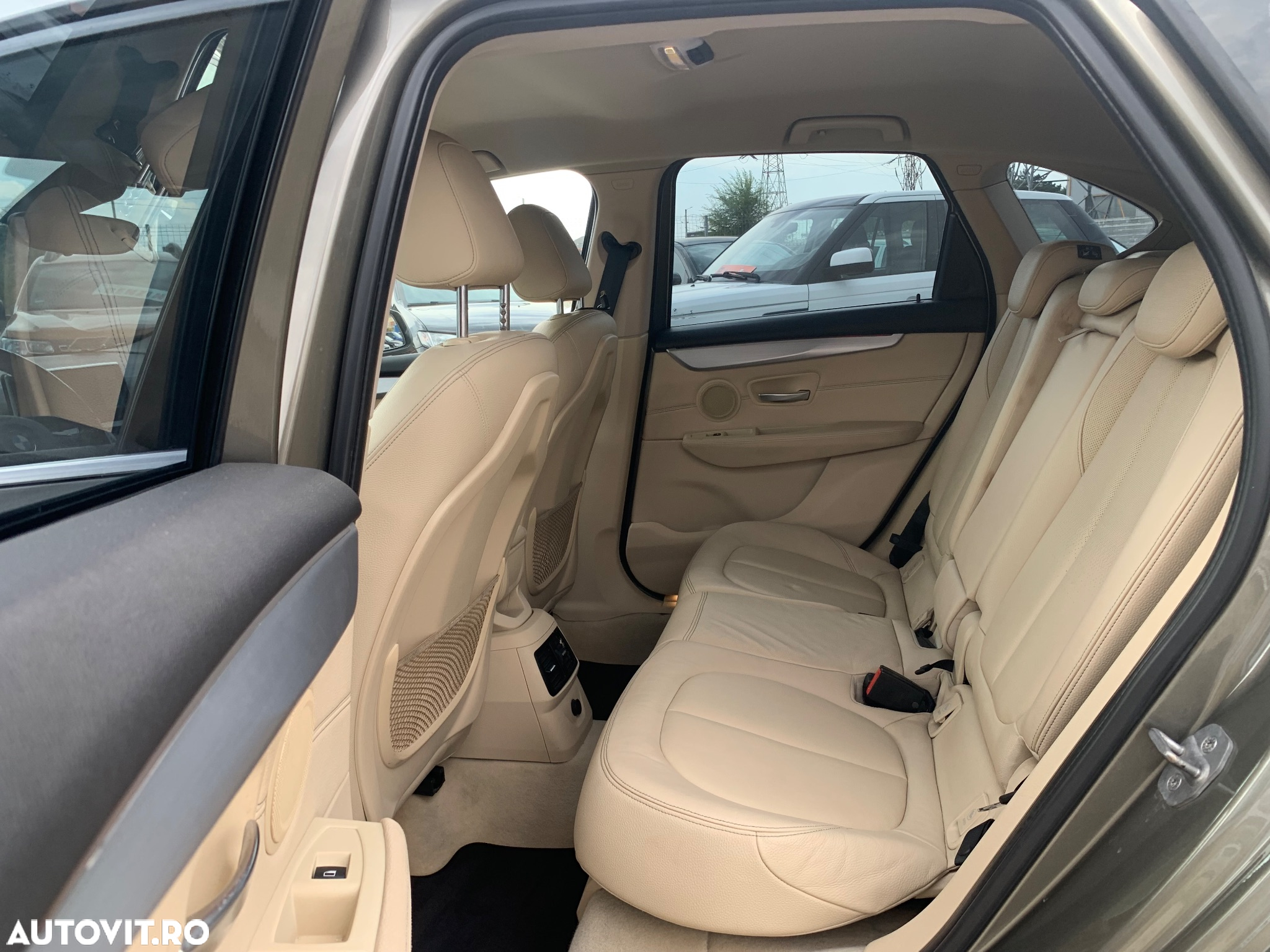 BMW Seria 2 218d Active Tourer Aut. Luxury Line - 18