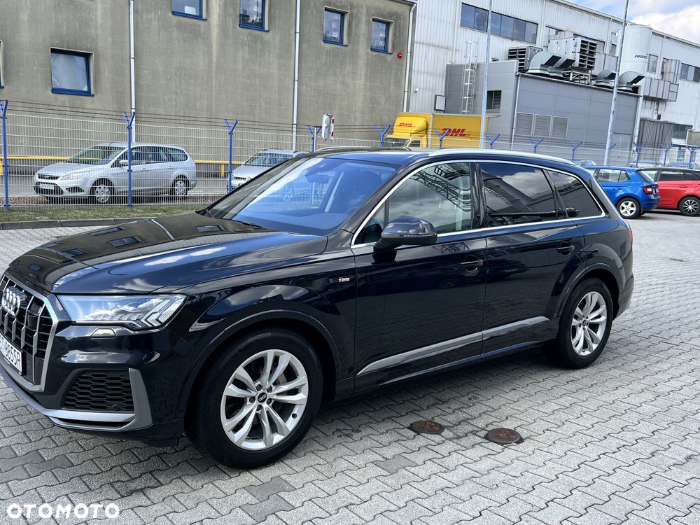 Audi Q7 - 1