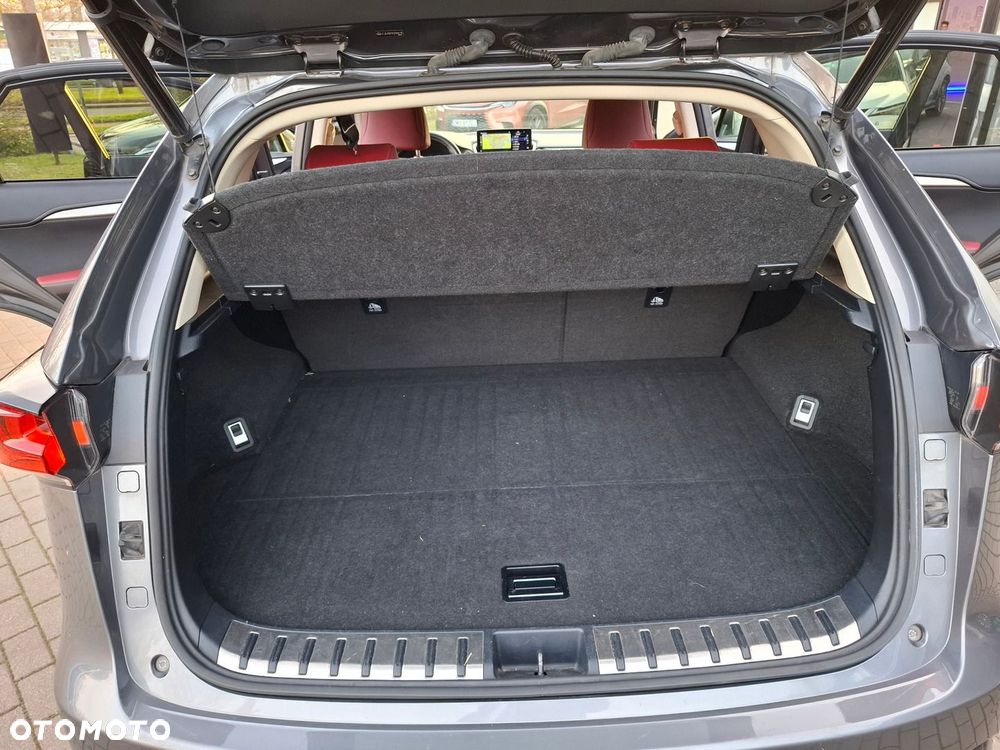 Lexus NX 300h Comfort AWD - 27