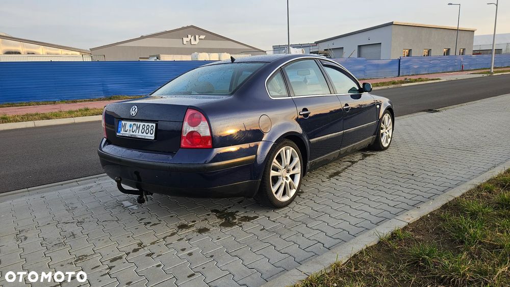 Volkswagen Passat 1.8T Basis - 25
