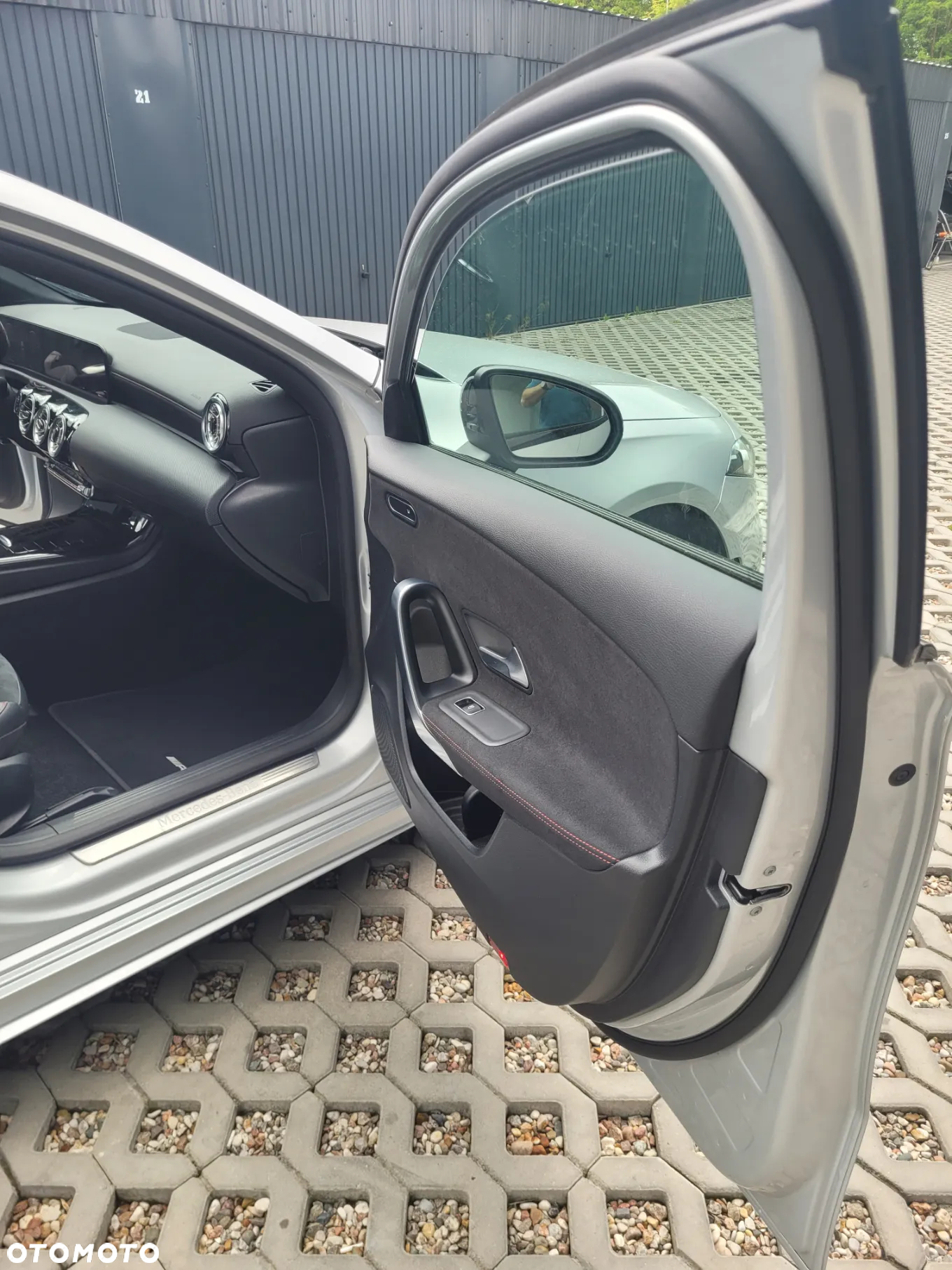Mercedes-Benz Klasa A 200 AMG Line 7G-DCT - 30