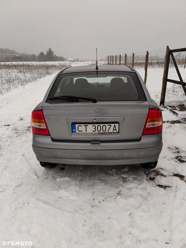 Opel Astra - 4