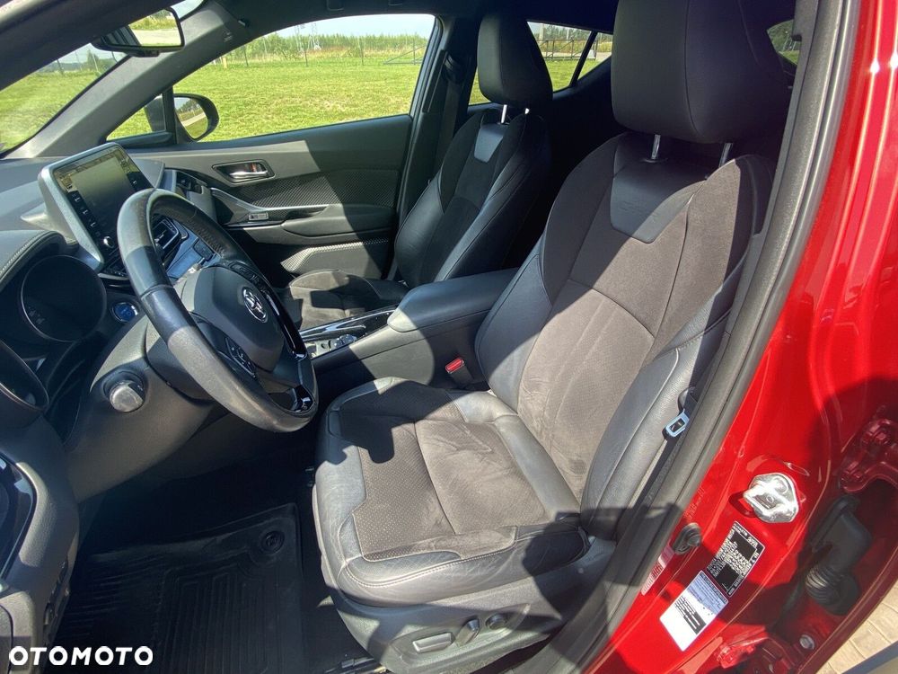 Toyota C-HR - 11