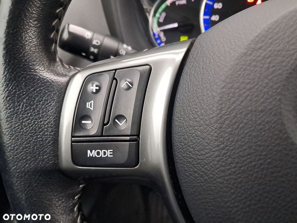 Toyota Yaris Hybrid 100 Premium - 21
