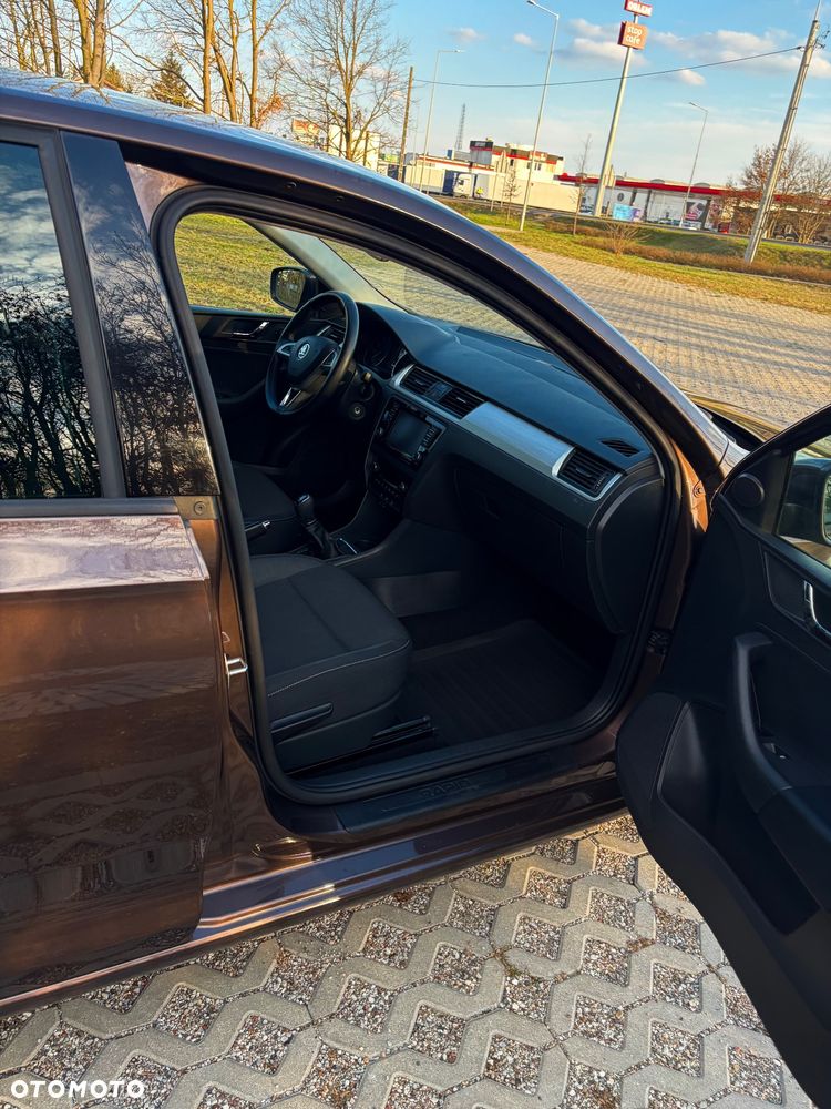 Skoda RAPID 1.2 TSI Ambition - 30