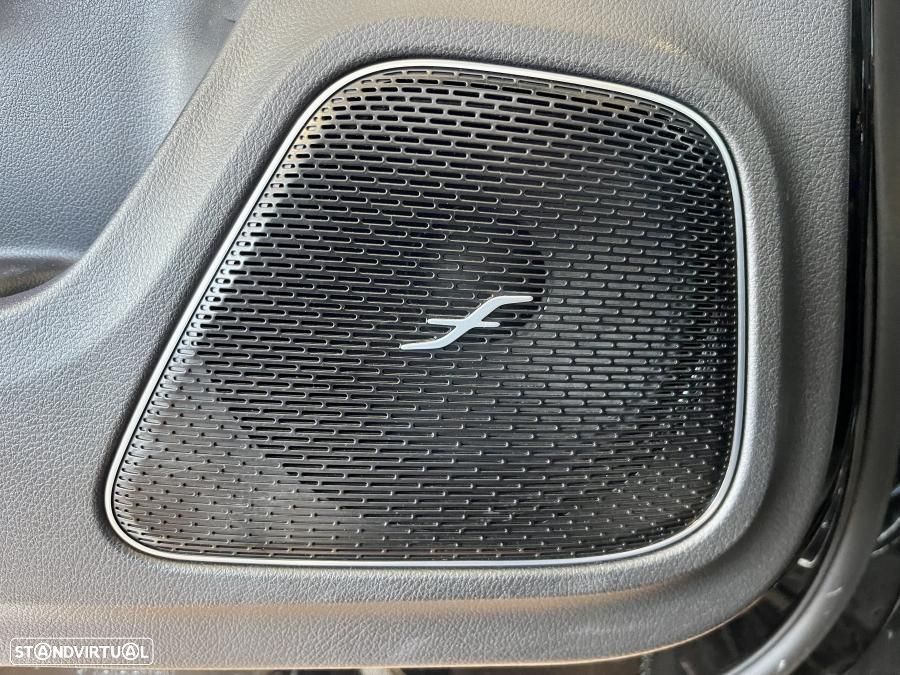 Mercedes-Benz CLA 250 - 30