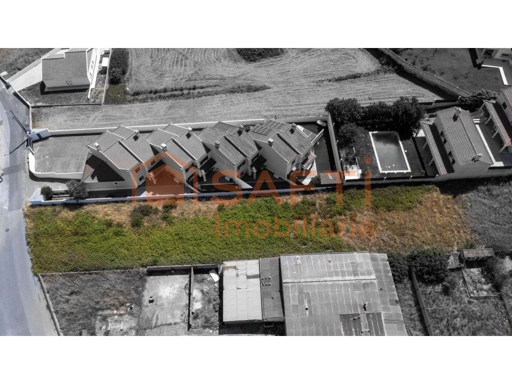 Terreno para construção - Grande imagem: 2/14