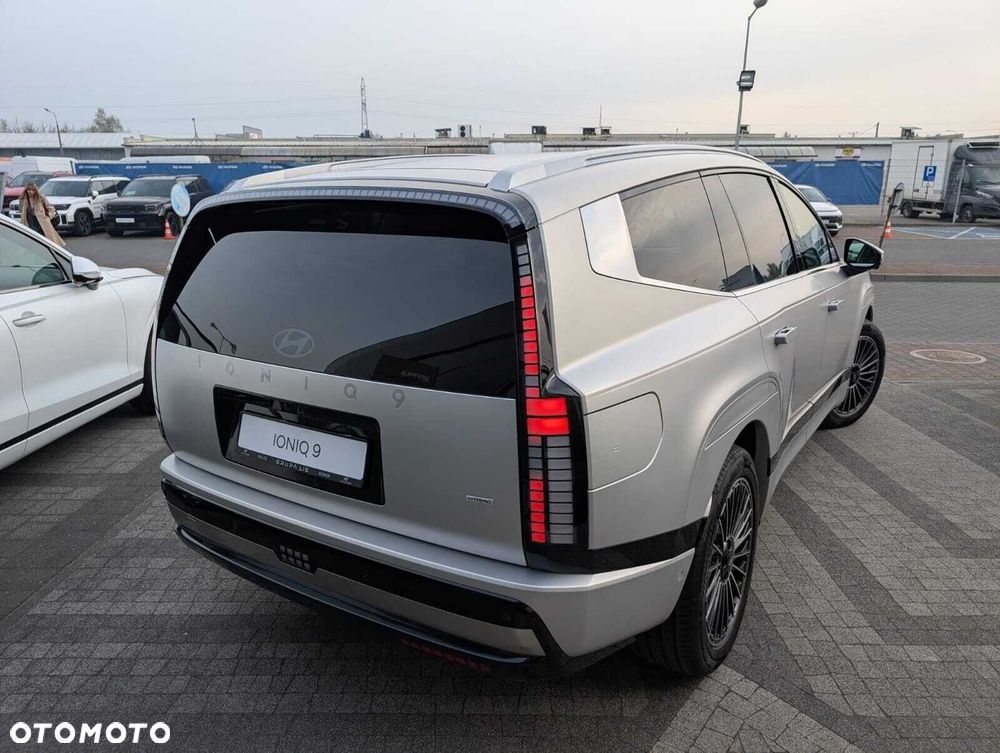 Hyundai IONIQ 9 110kWh Calligraphy AWD Performance - 17