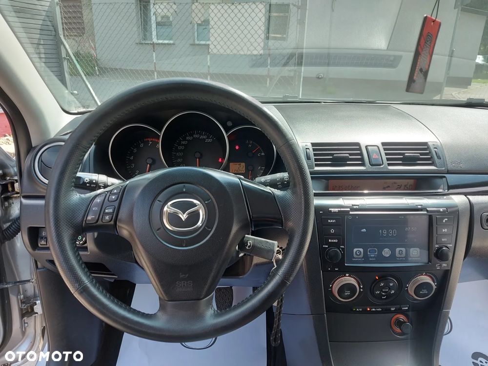 Mazda 3 1.6 Sport Exclusive - 25