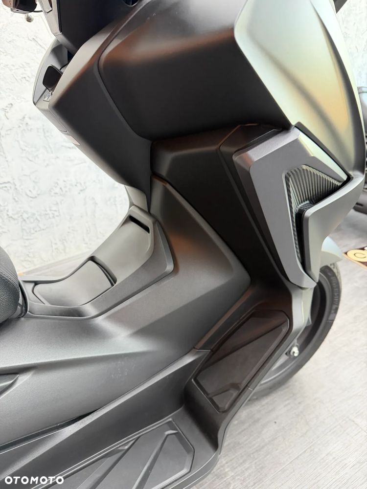 Honda NSS - 12