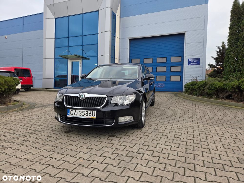Skoda Superb 2.0 TDI Elegance DSG - 3