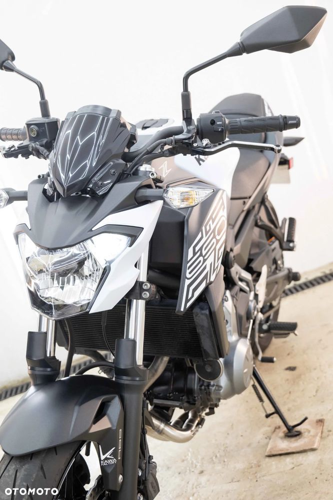 Kawasaki Z 650 - 10