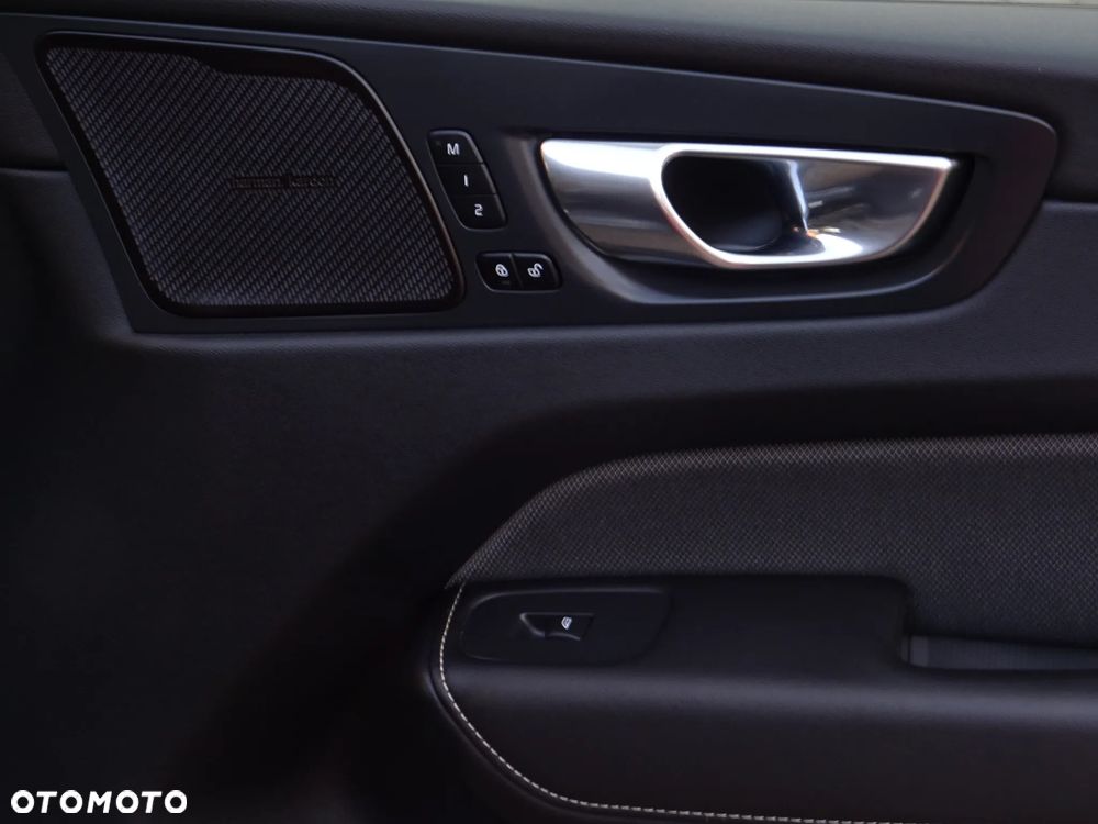 Volvo XC 60 B5 D AWD Geartronic RDesign - 40