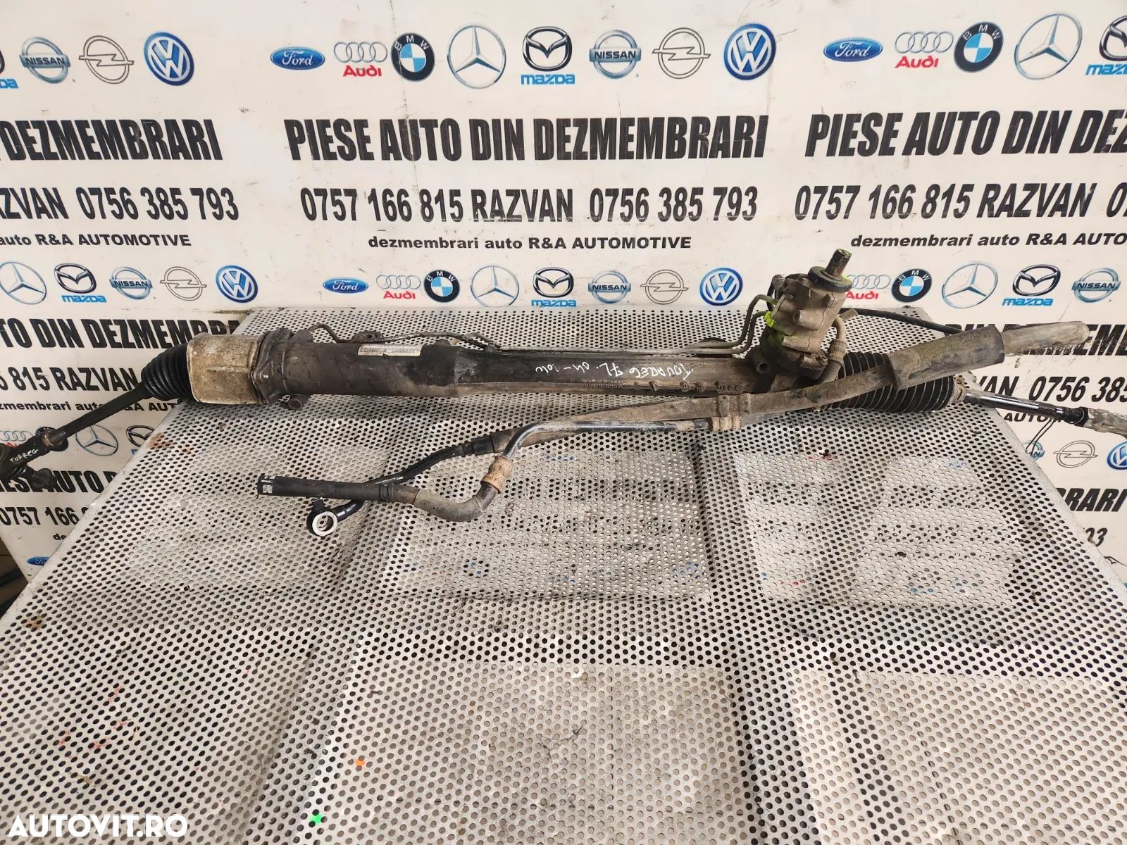 Caseta Directie Vw Touareg 7L An 2004-2005-2006-2007-2008-2009-2010 Volan Stanga - Dezmembrari Arad - 1