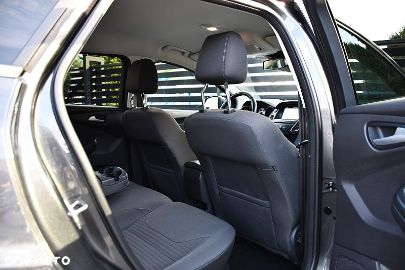 Ford Focus 1.5 EcoBlue Start-Stopp-System TITANIUM DESIGN - 23