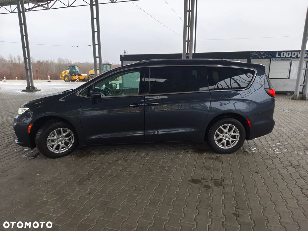 Chrysler Pacifica - 3