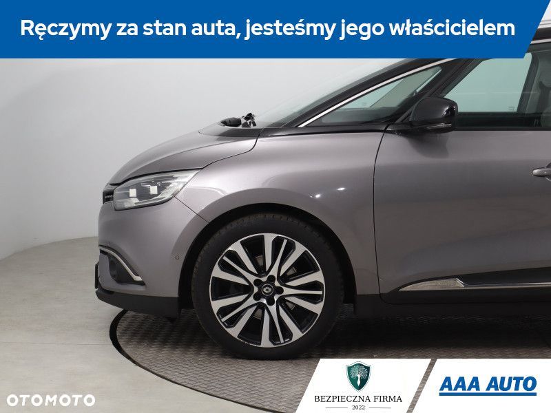Renault Grand Scenic - 17