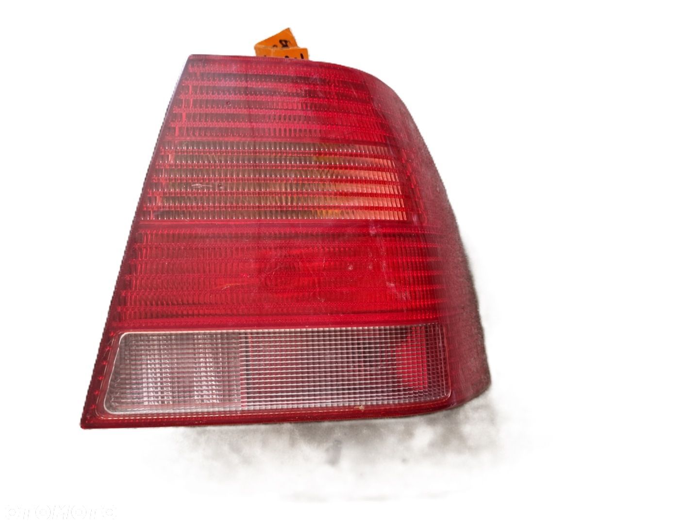 VOLKSWAGEN BORA 98-05 r. LAMPA PRAWY TYŁ PRAWA TYLNA EU - 1