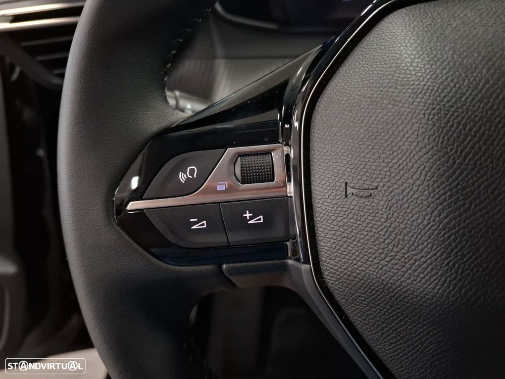 Peugeot 208 1.2 Hybrid Allure e-DCS6 - 16