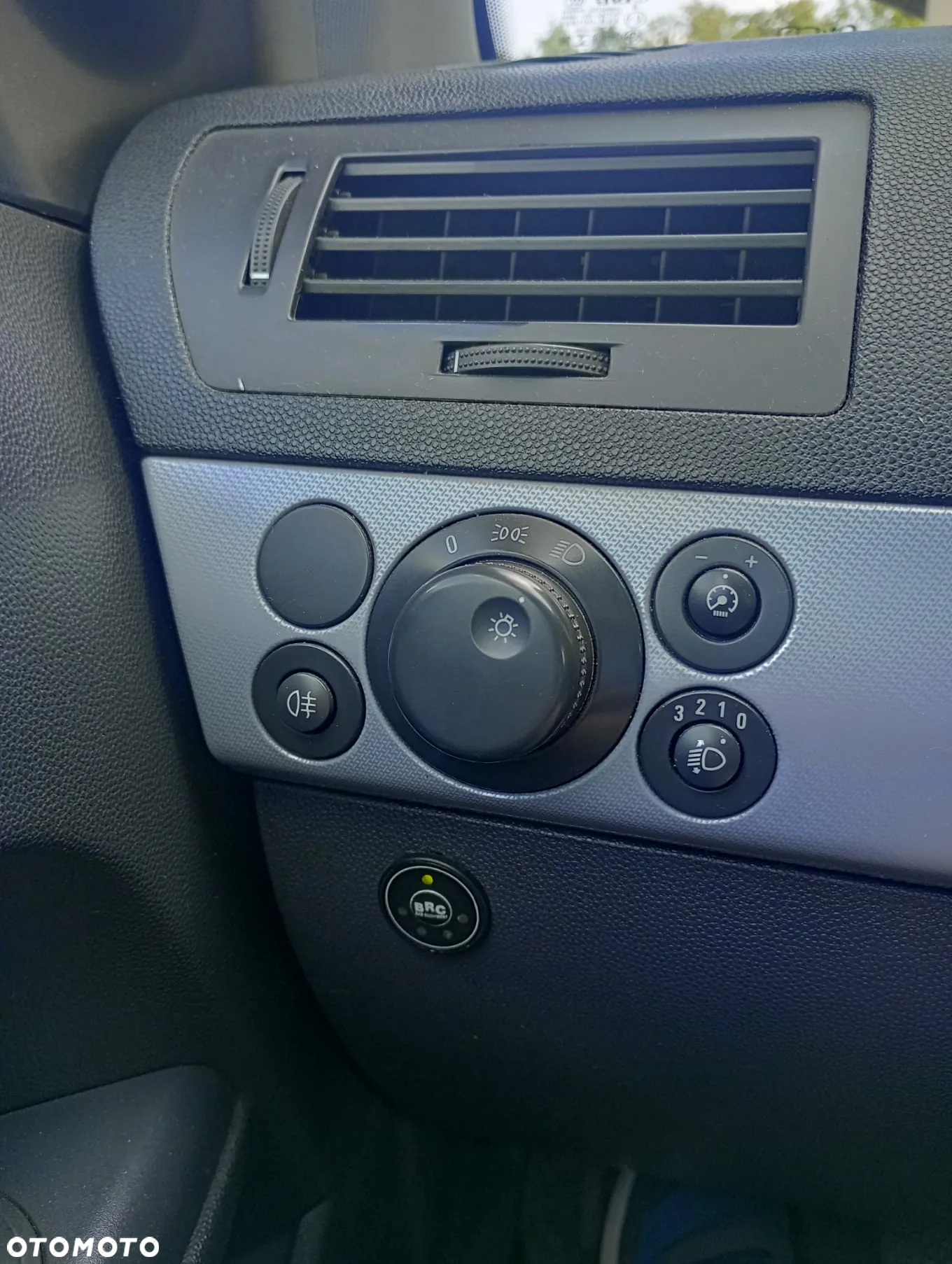 Opel Astra III 1.6 Cosmo - 15