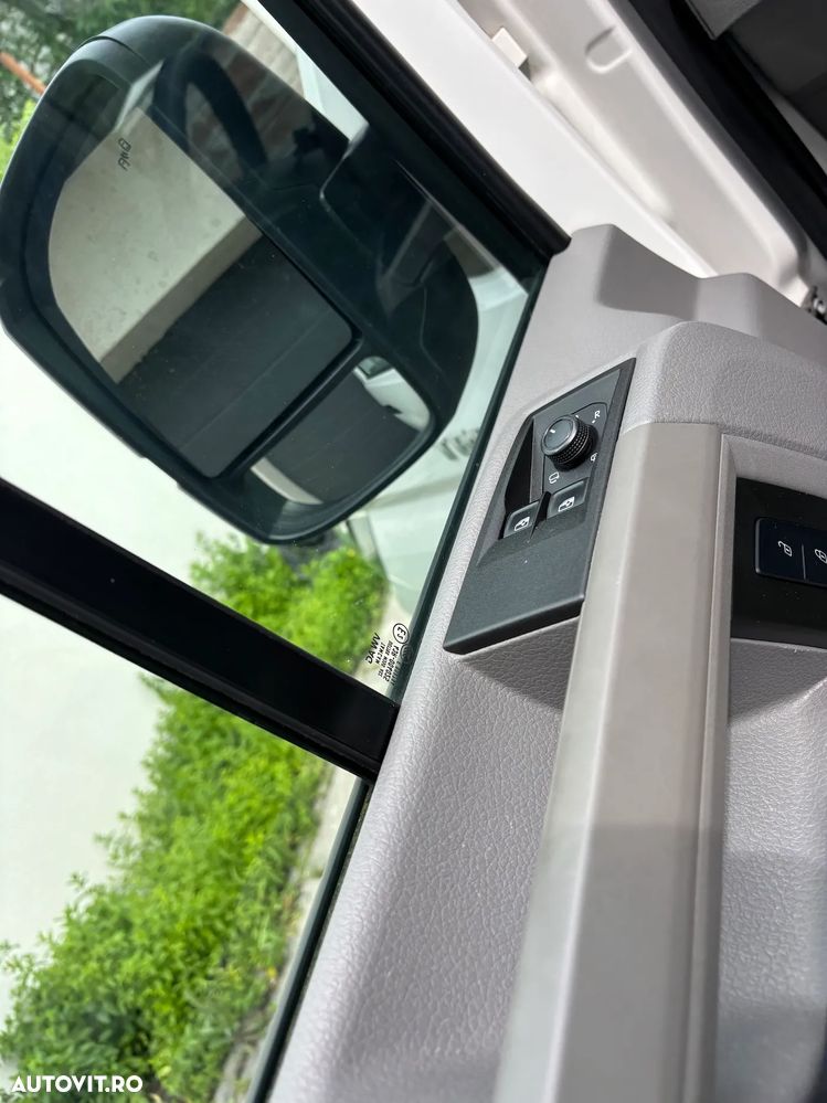Volkswagen Crafter 3.5 CD Sasiu L3 FWD 103kW AG8 - 17