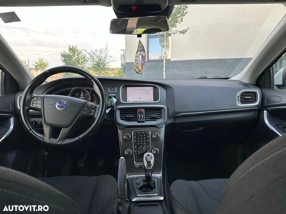 Volvo V40 Cross Country D2 Momentum - 7