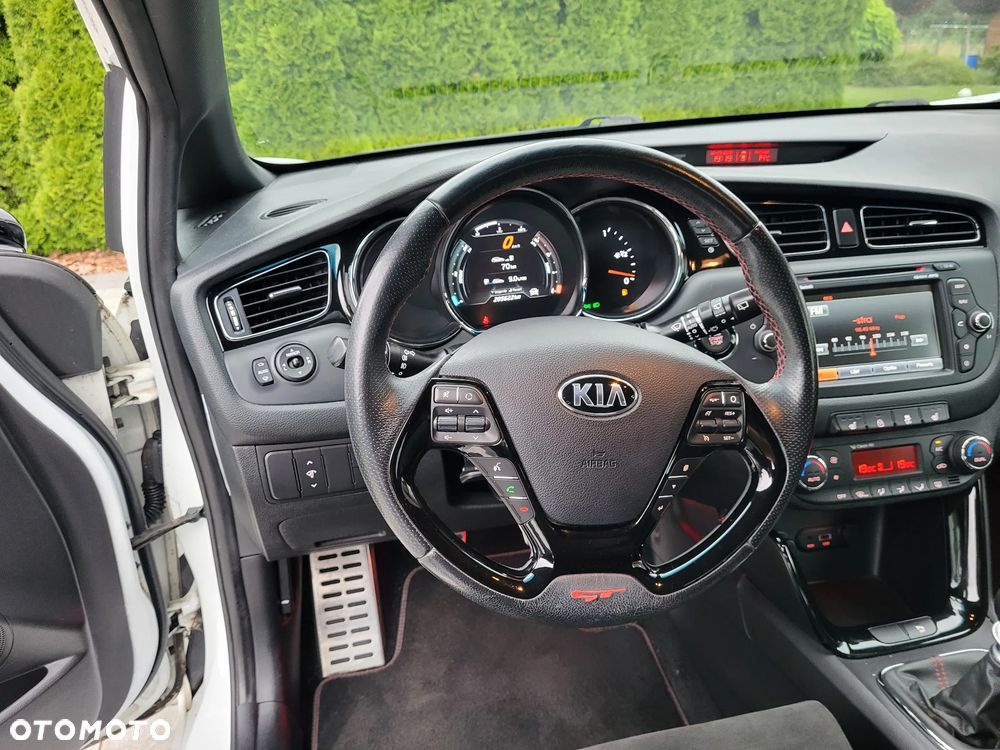 Kia Ceed 1.6 T-GDI GT L - 11