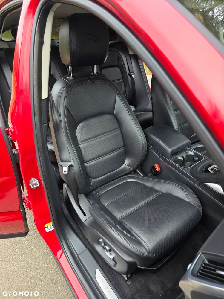 Jaguar E-Pace P160 R-Dynamic S - 21