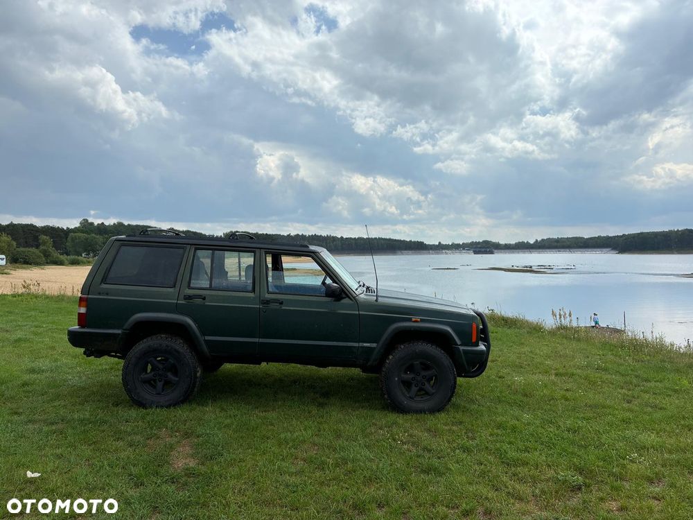 Jeep Cherokee 1997 photo 2