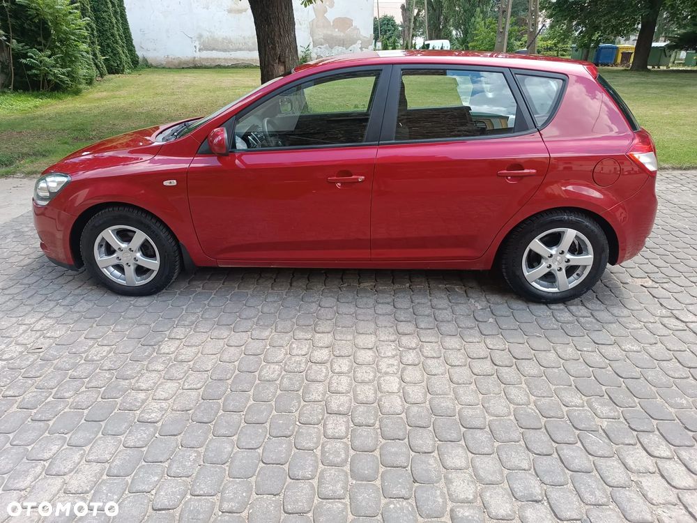 Kia Ceed 1.4 CVVT Edition 7 - 9