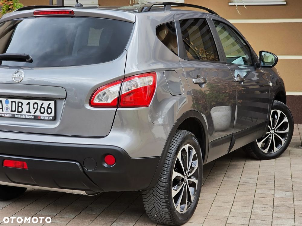 Nissan Qashqai 2.0 4x4 Tekna Premium - 30