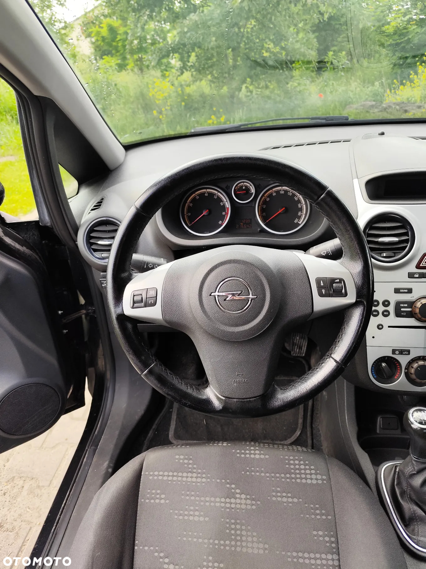 Opel Corsa 1.2 16V Cosmo - 12