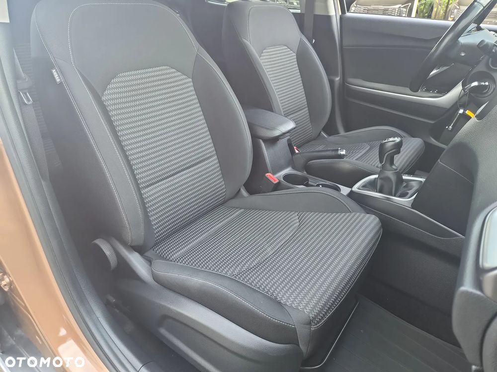 Kia XCeed 1.5 T-GDI M - 24
