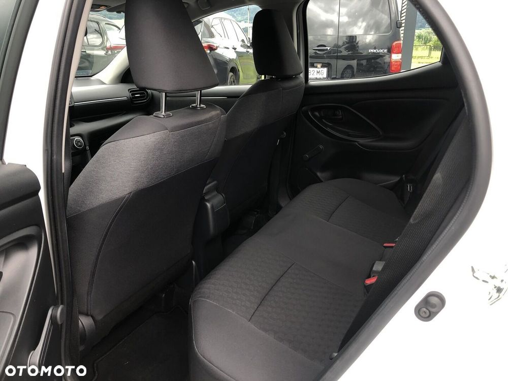 Toyota Yaris - 15