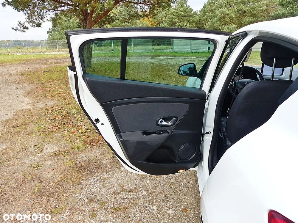 Renault Megane 1.6 16V Dynamique - 22