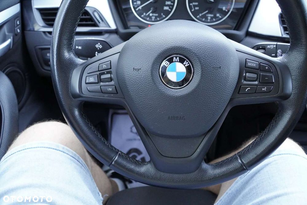 BMW X1 sDrive18d Advantage sport - 20