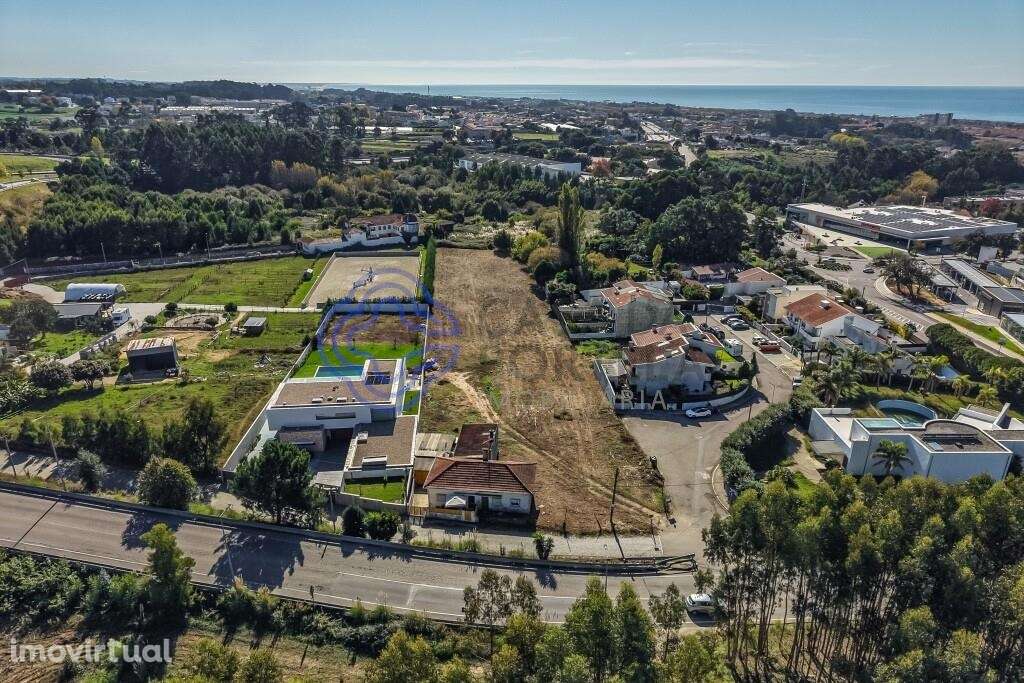 Construção para  6 Moradias - Grande imagem: 5/19