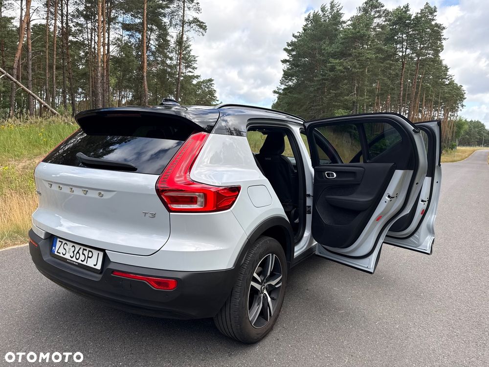 Volvo XC 40 T3 R-Design - 9