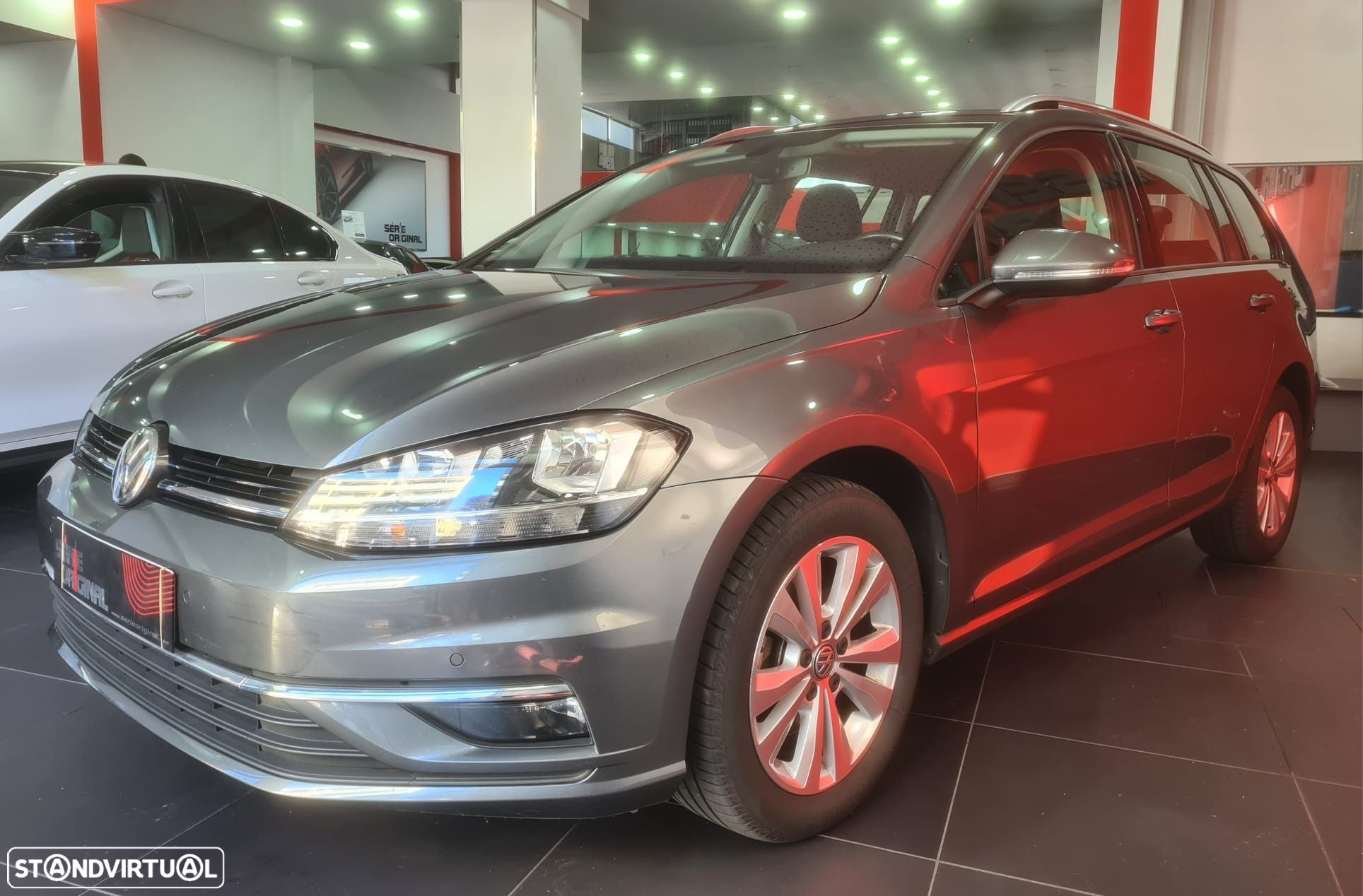 VW Golf Variant 1.6 TDi Confortline - 10