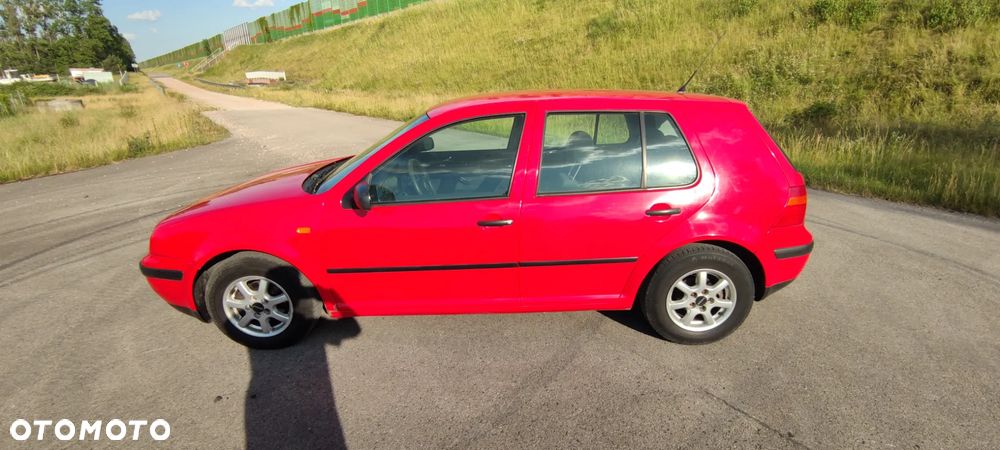 Volkswagen Golf 1.4 Comfortline - 3