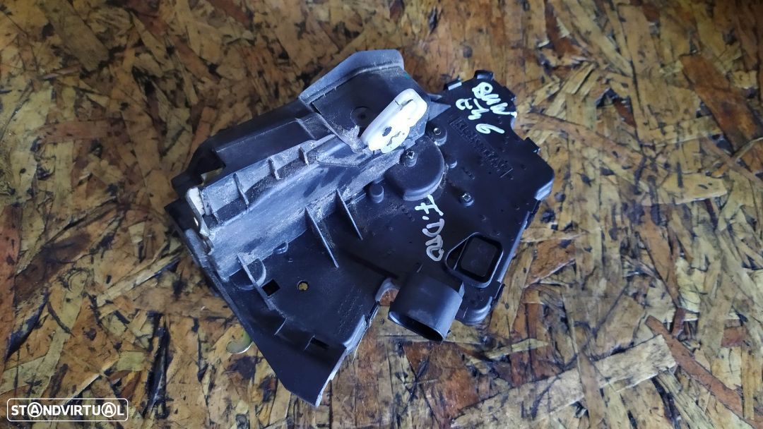 FECHO DA PORTA BMW 3 E46 - 1
