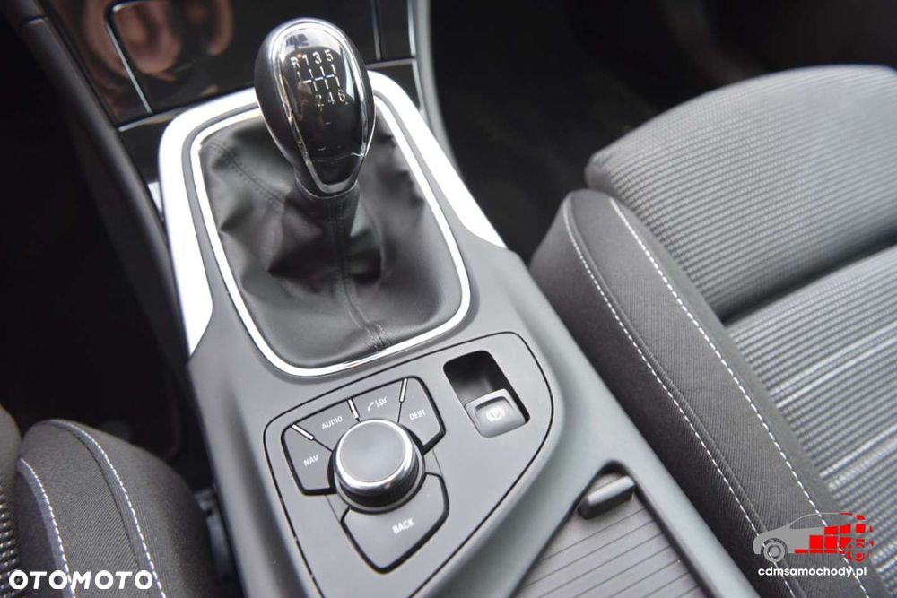 Opel Insignia - 31
