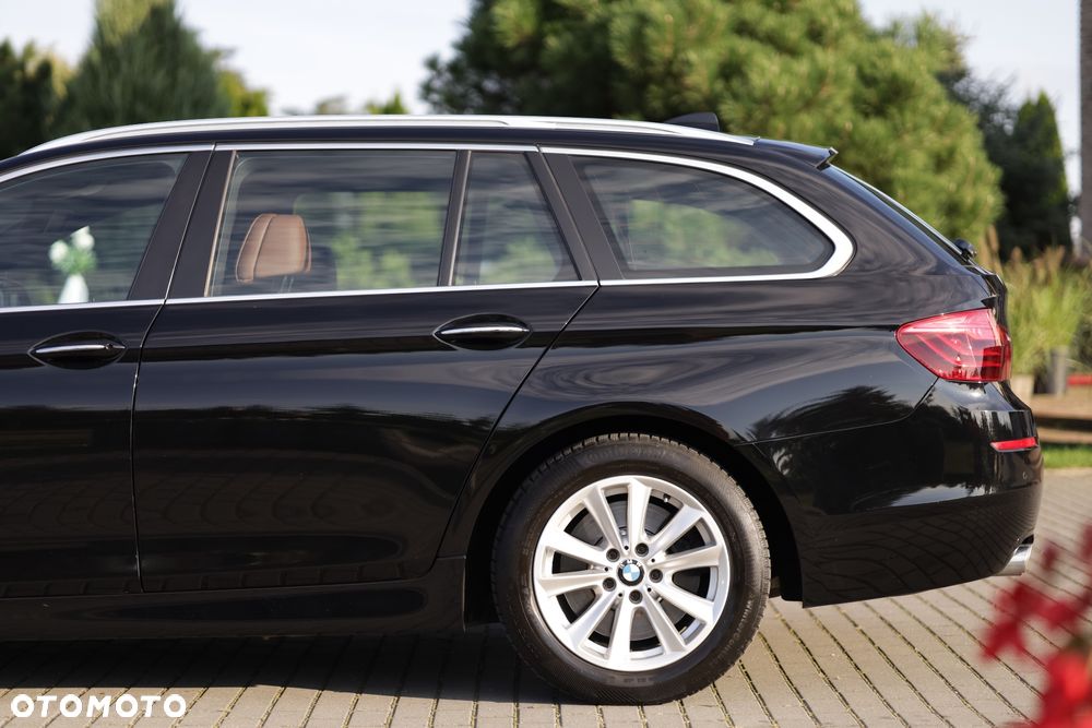 BMW Seria 5 530d xDrive - 6