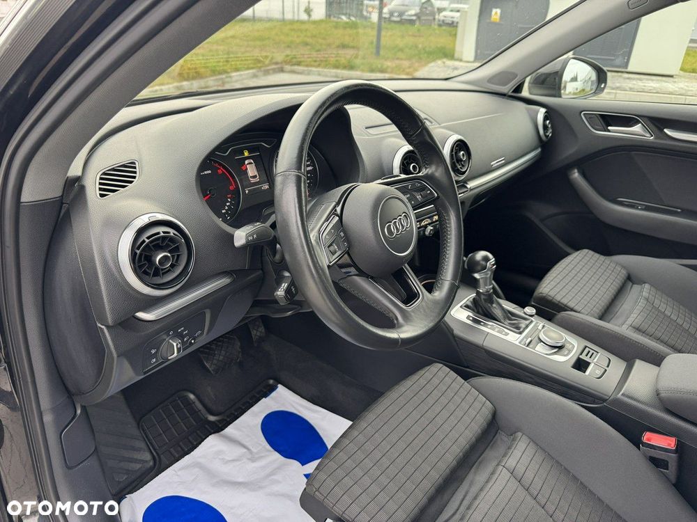 Audi A3 Sportback 1.6 TDI Sport S tronic - 24