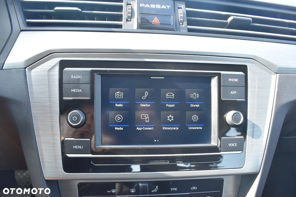 Volkswagen Passat 2.0 TDI EVO Essence DSG - 27