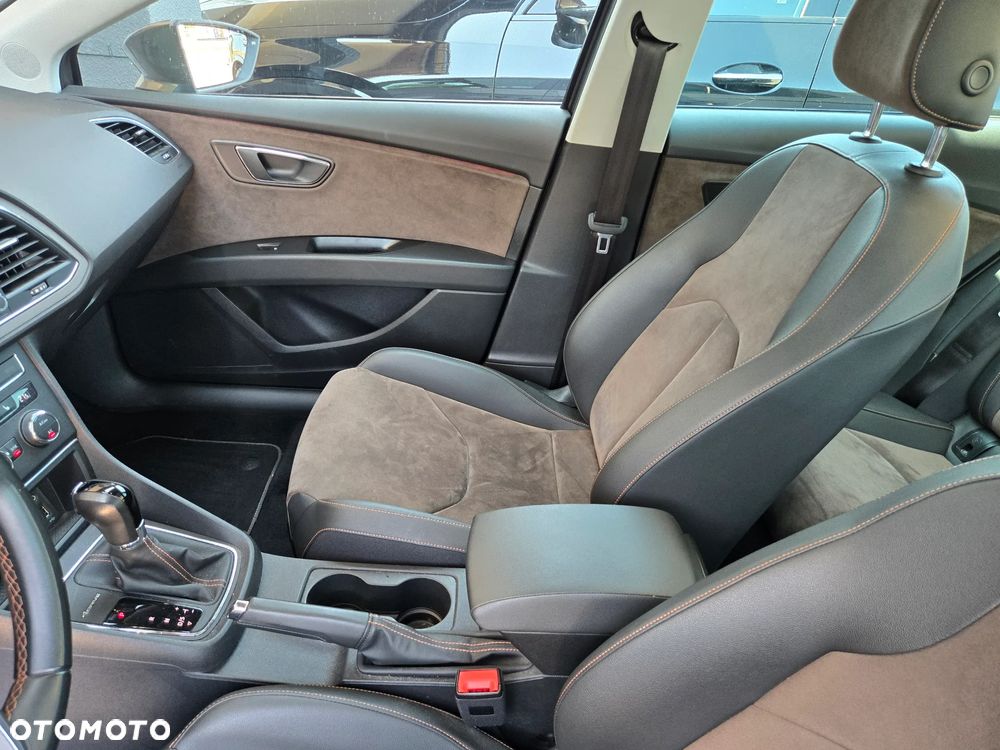 Seat Leon 2.0 TDI Xcellence S&S DSG - 14