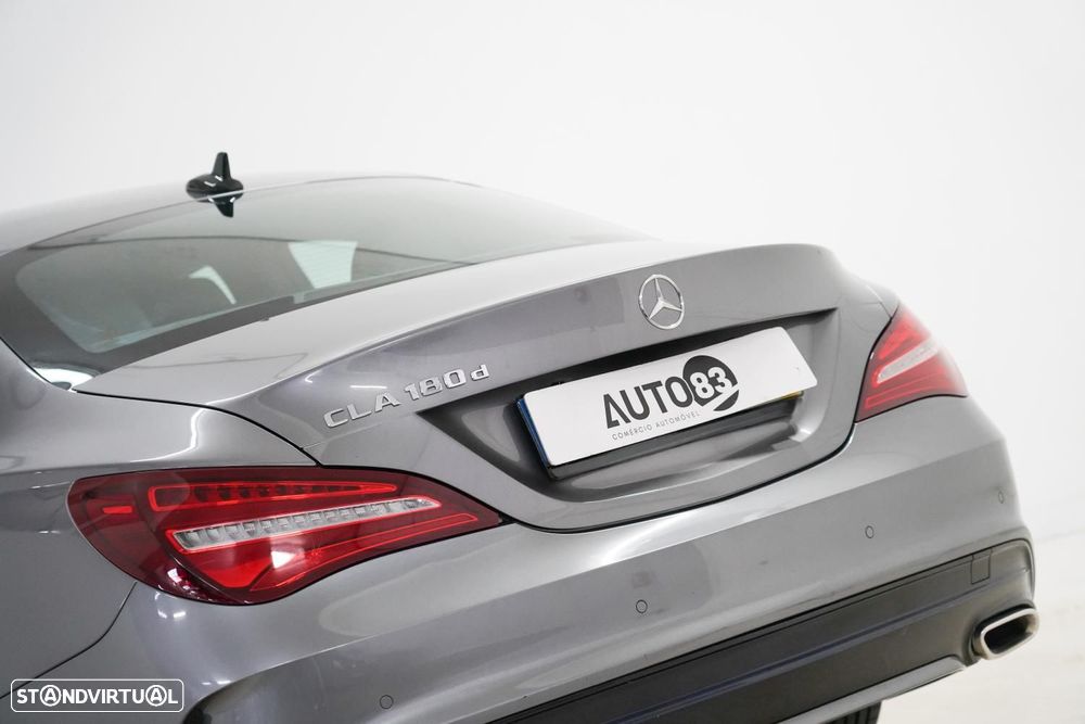 Mercedes-Benz CLA 180 d AMG Line - 18